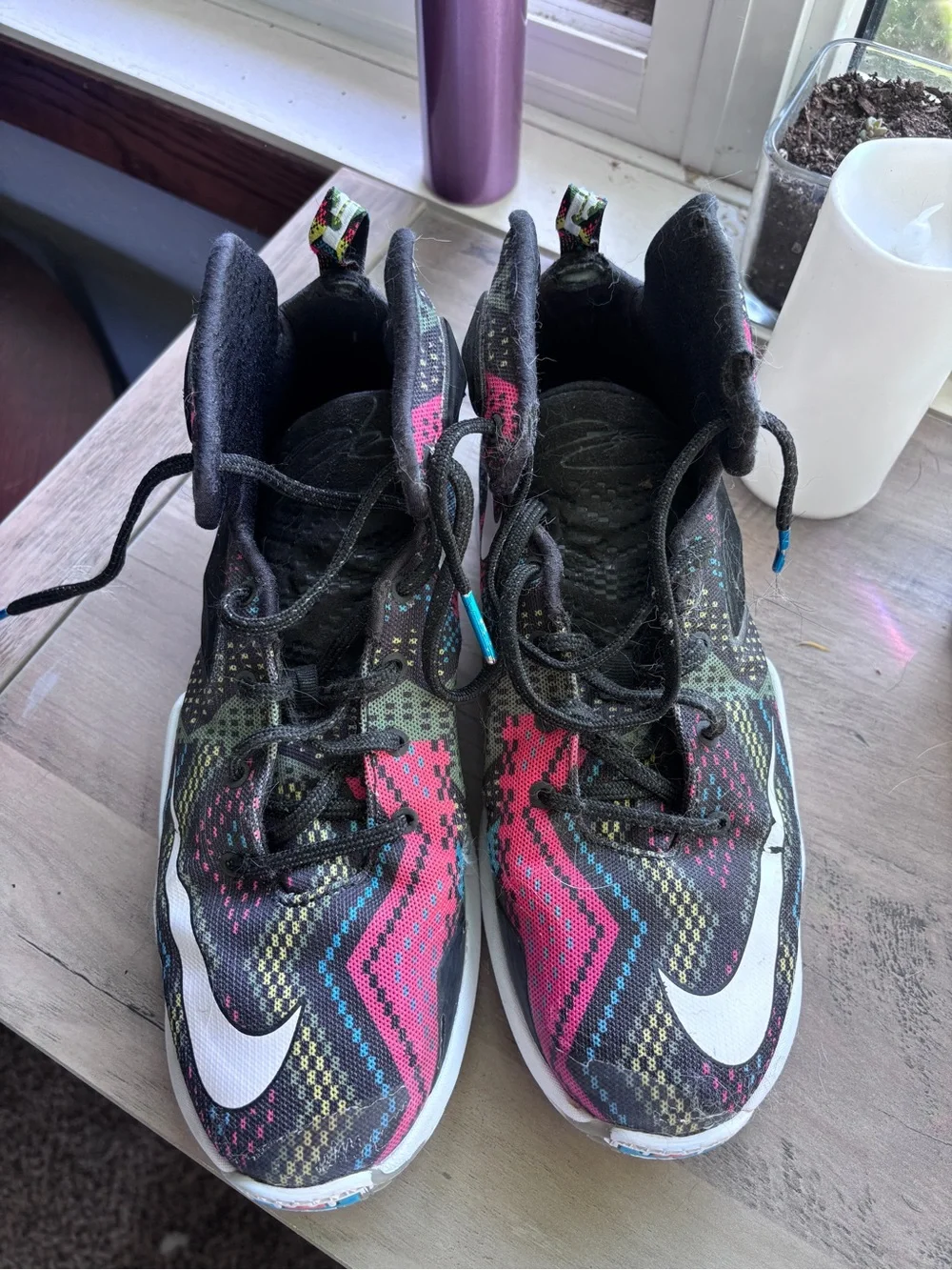 Nike Kids Black and Neon Basketball Sneakers. Only used one season.